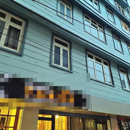 Serenity Taksa Palace Hotel Darjeeling  Ngoại thất bức ảnh