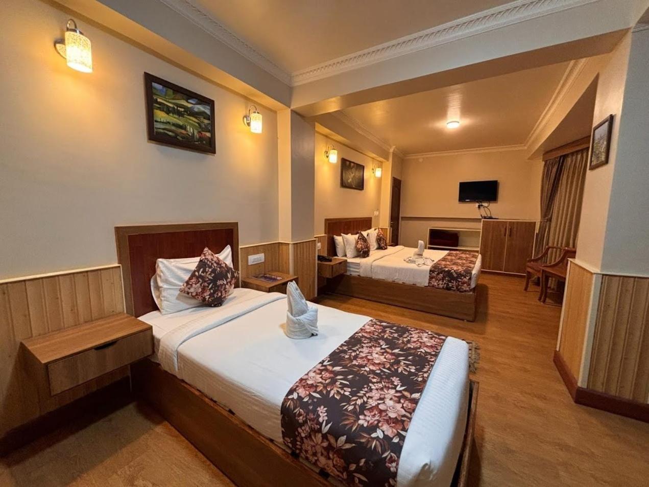 Serenity Taksa Palace Hotel Darjeeling  Ngoại thất bức ảnh