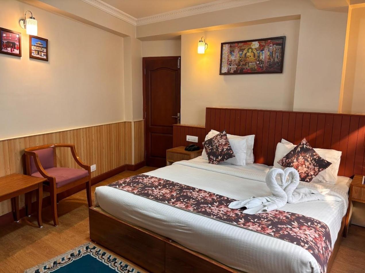 Serenity Taksa Palace Hotel Darjeeling  Ngoại thất bức ảnh